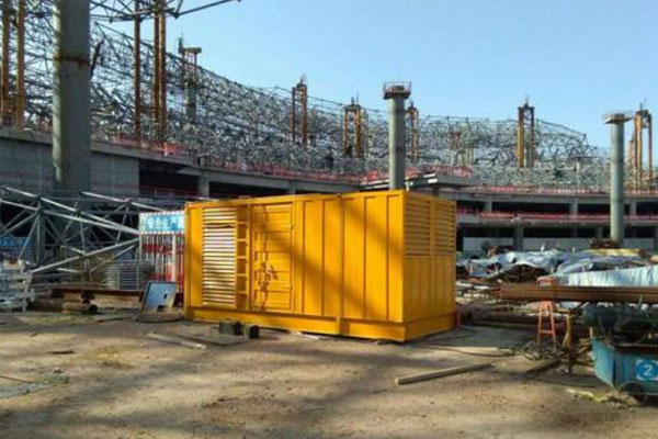 西峡发电机出租如何判断空气滤清器是否需要更换？